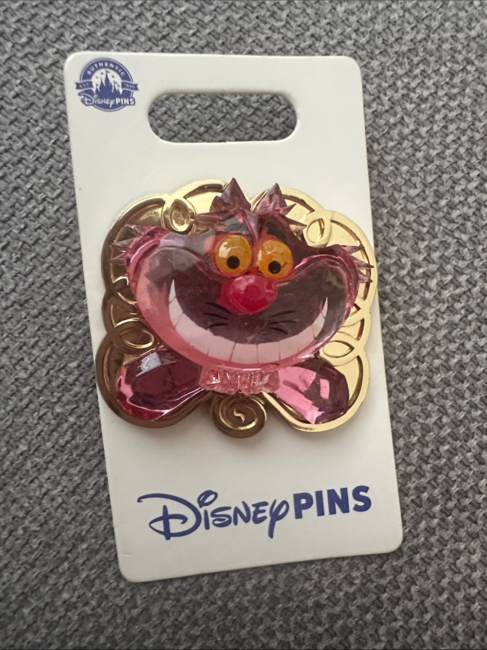 Disney parks Cheshire Cat Pin on Card BNWT